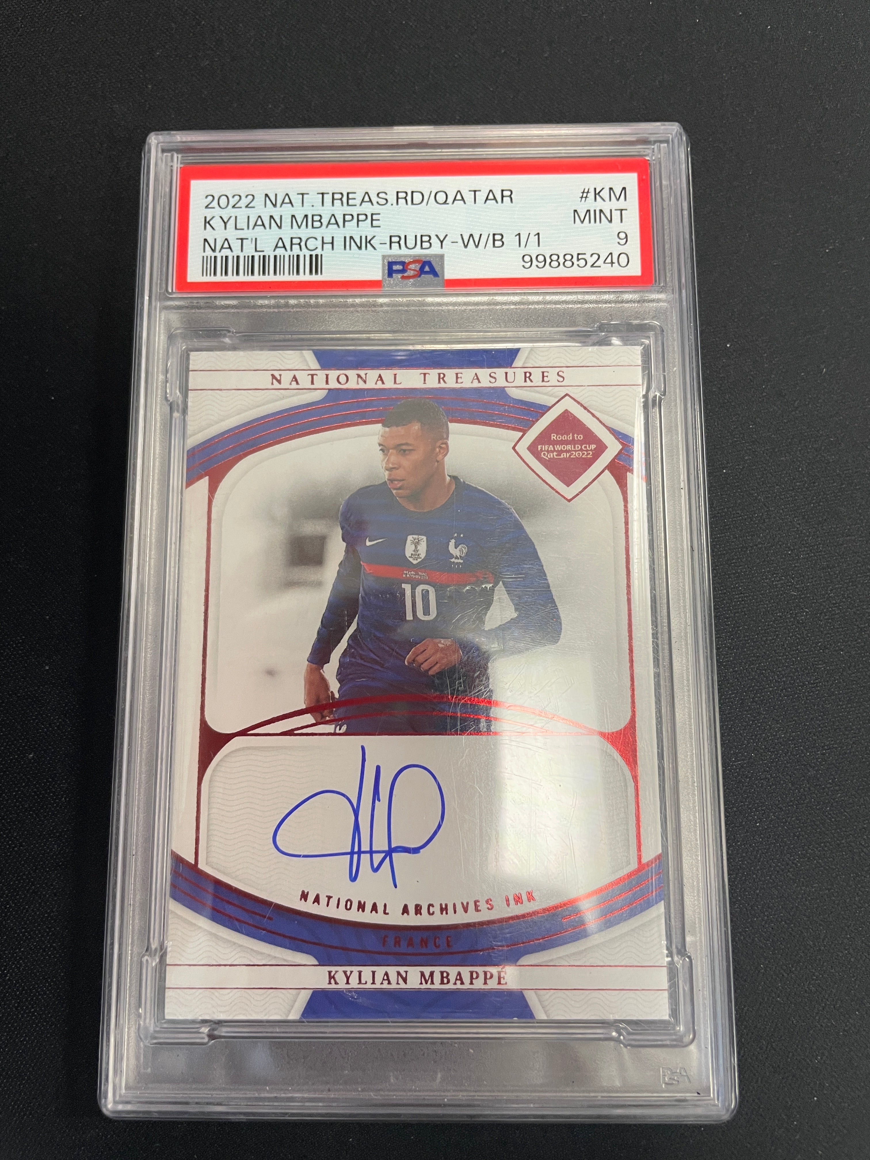2022 National Treasures FIFA National Archives Ink Ruby White Box Kylian Mbappe AUTO 1/1 PSA 9